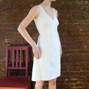 Banana Republic size 0 White Seam Detail Dress